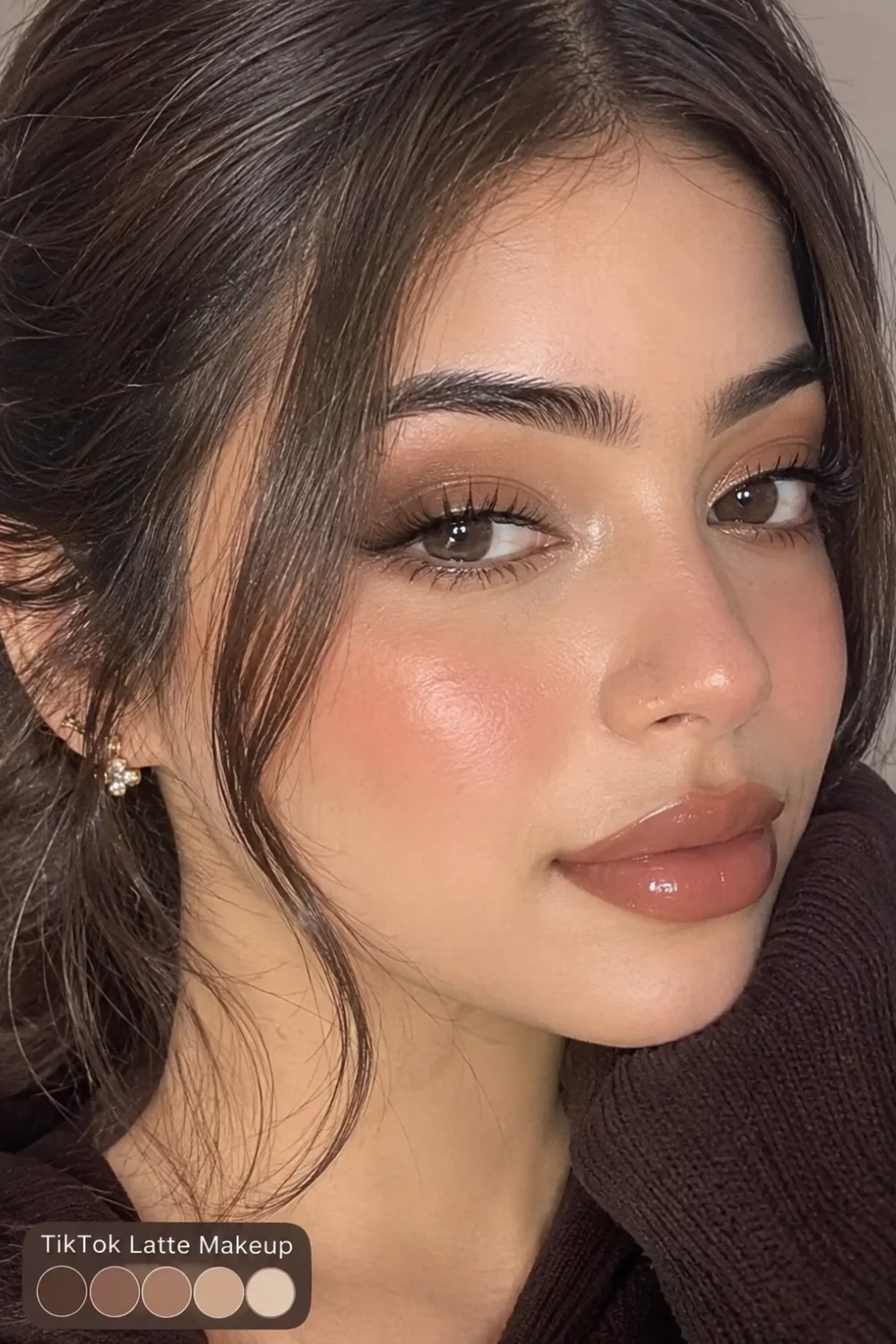15 Makeup Trends Taking Over TikTok Right Now oat (1)